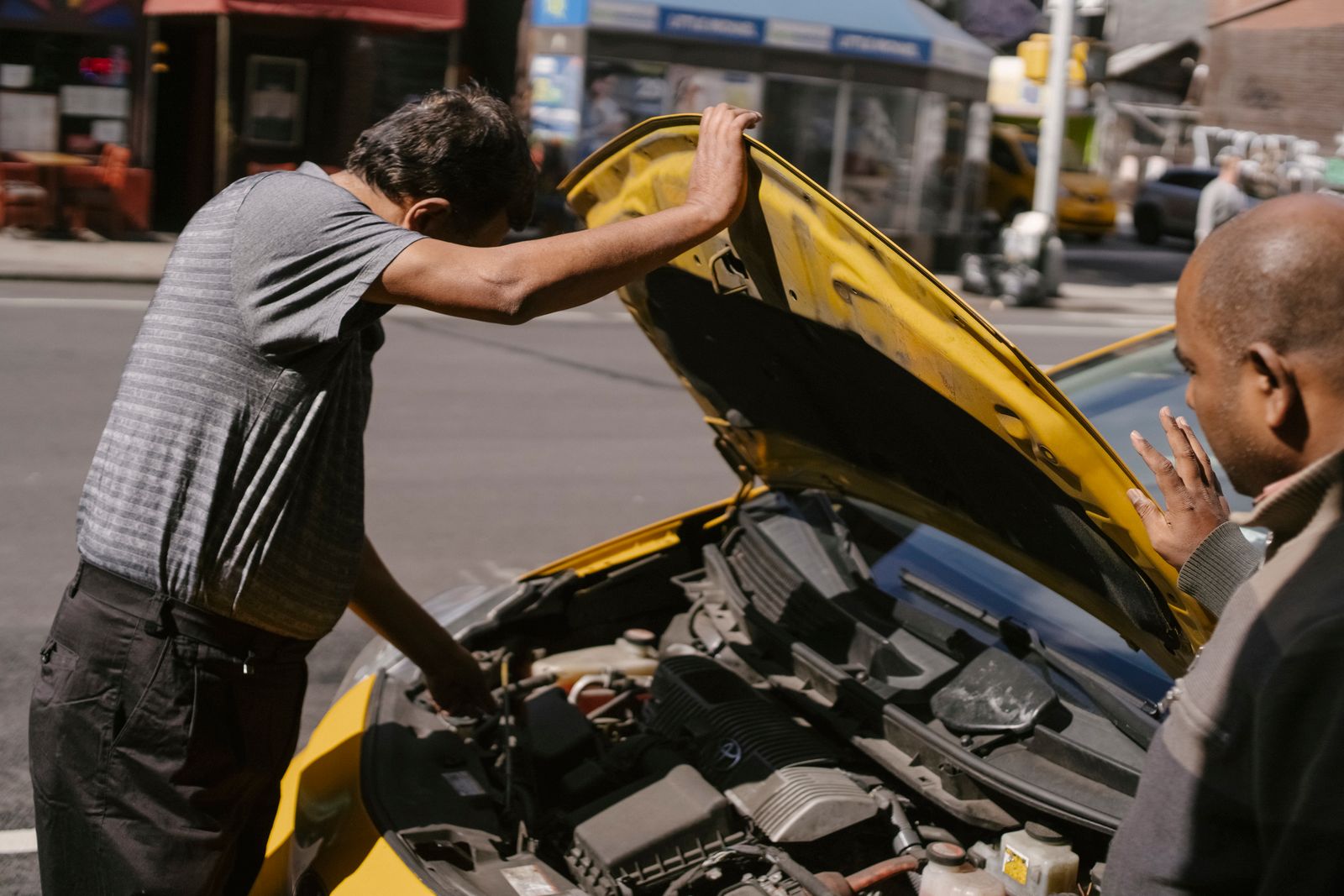 Roadside claims support after a breakdown